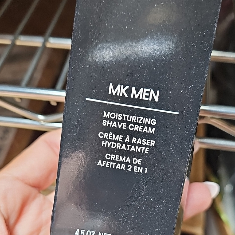 Mary Kay MK Men Moisturizing Shave Cream - Black